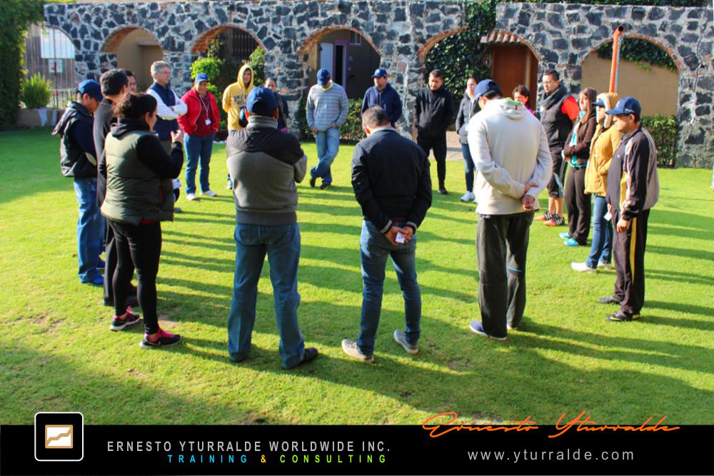 Actividad colaborativa vivencial | Trabajo conjunto bajo presión y toma de decisiones ágil