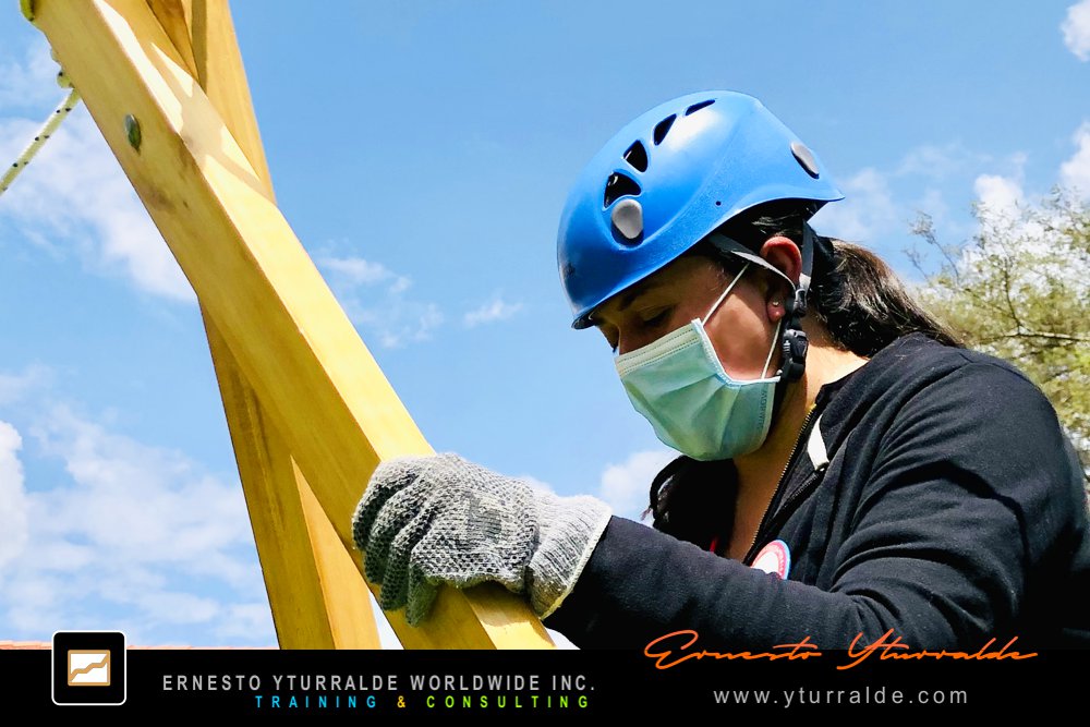 Team Building Cuerdas Bajas | Experiencia outdoor que promueve la integración y el compromiso