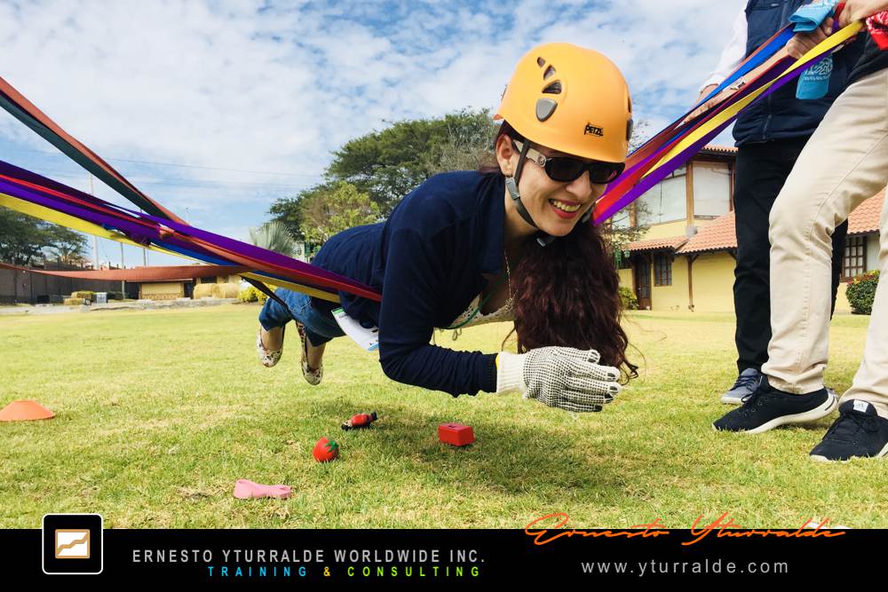 Taller de Cuerdas Bajas | Team Building orientado a fortalecer la cohesión y la confianza interpersonal